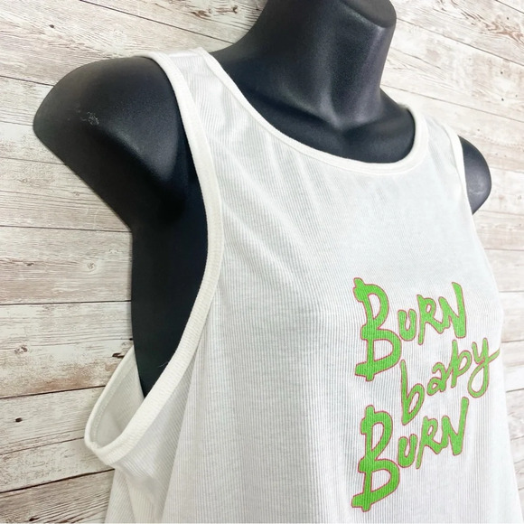 DOLLS KILL “Burn Baby Burn” Logo Racerback White Crop Top Tank 1X - Picture 5 of 9